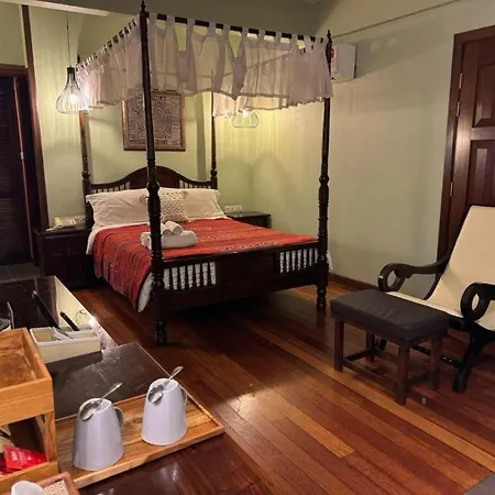 Anggun Boutique Hotel-3